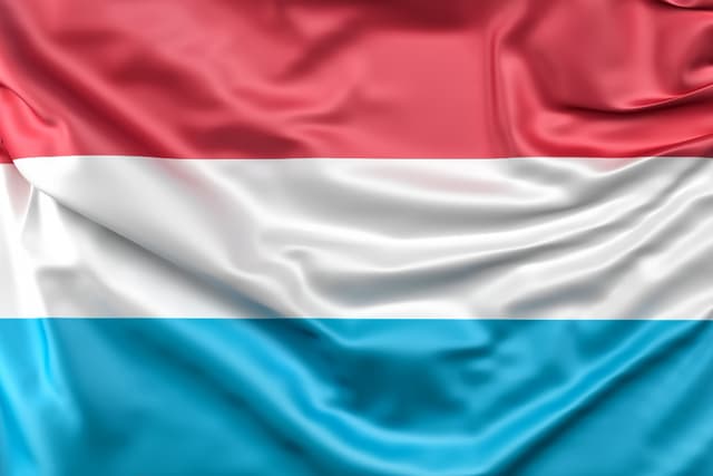 au Luxembourg