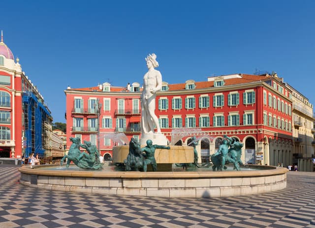 à Nice