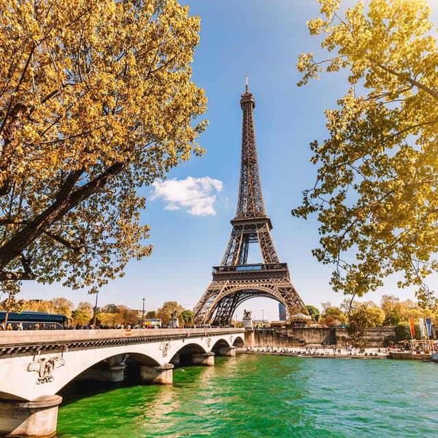 à Paris