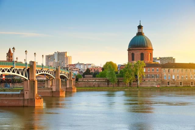 à Toulouse